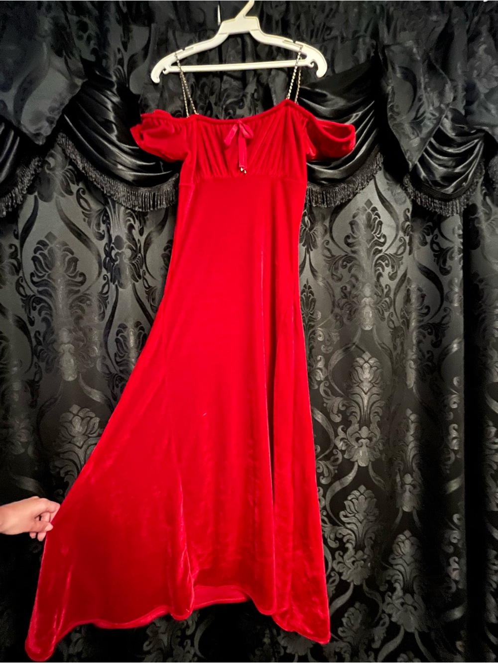 LA SENZA GIRL Red Off-Shoulder Velvet Dress